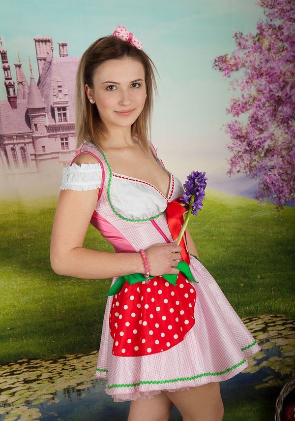 Роза, 35